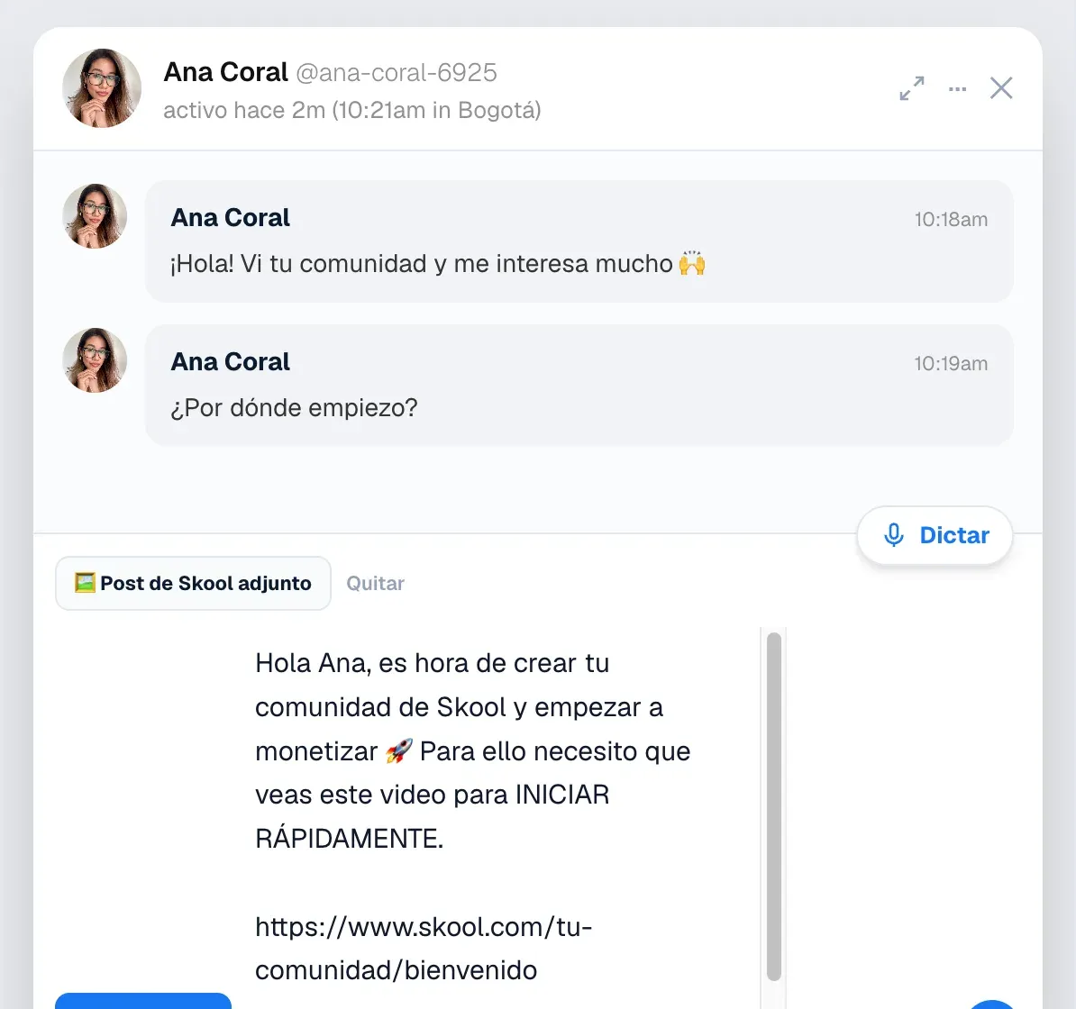 Plantilla con imagen adjunta en el chat de Skool